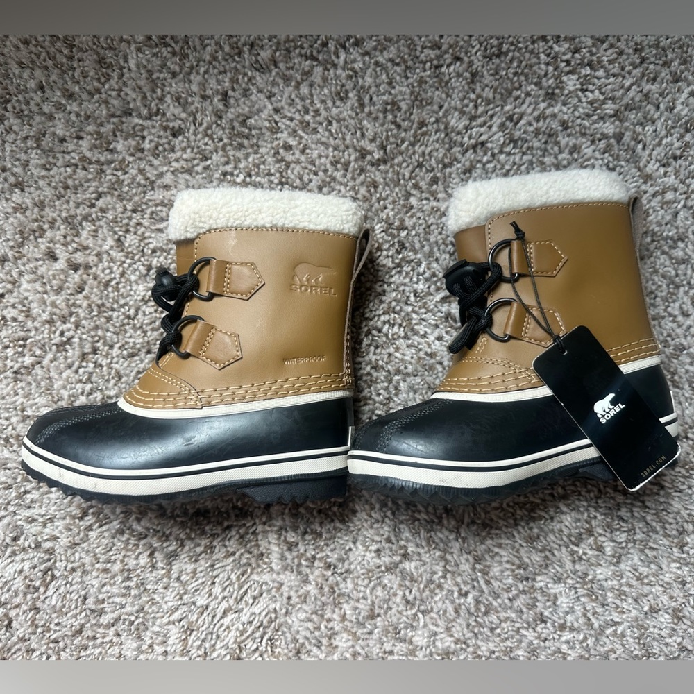 Sorel kids size 10 waterproof winter boots